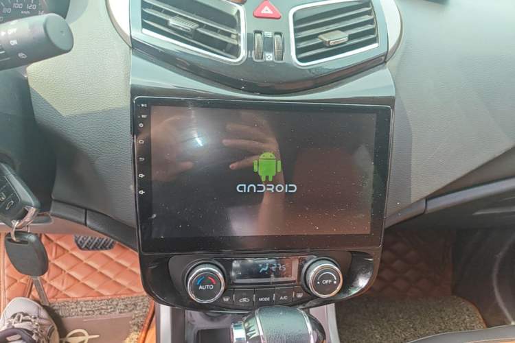Used Haima S5 2017 Strong-Performance Version 1.5T CVT Luxury Model Audio And AC Panel
