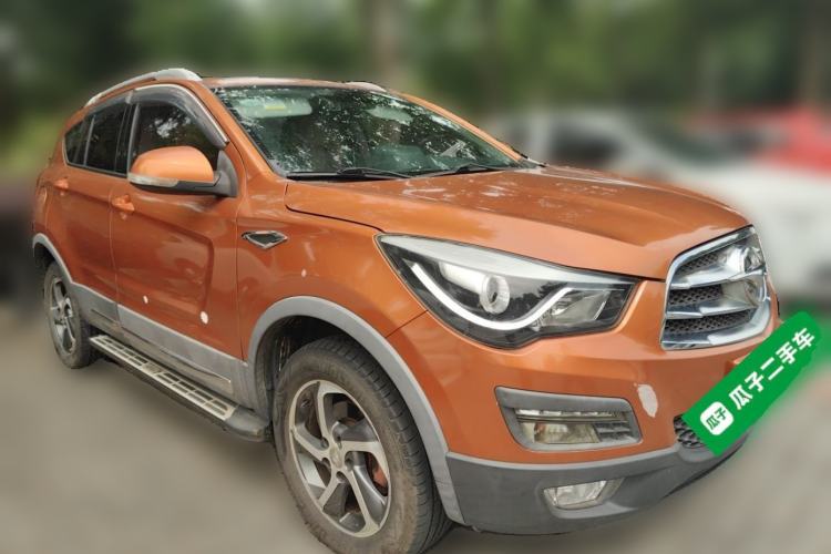 Used Haima S5 2017 Strong-Performance Version 1.5T Manual Luxury Model Front Right 45 Deg