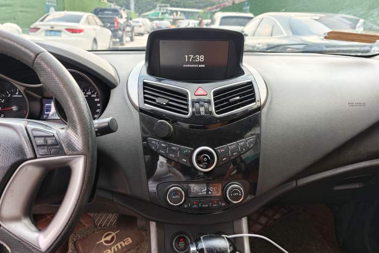 Used Haima S5 2017 High-Power Version 1.5T CVT Flagship Edition Audio And AC Panel