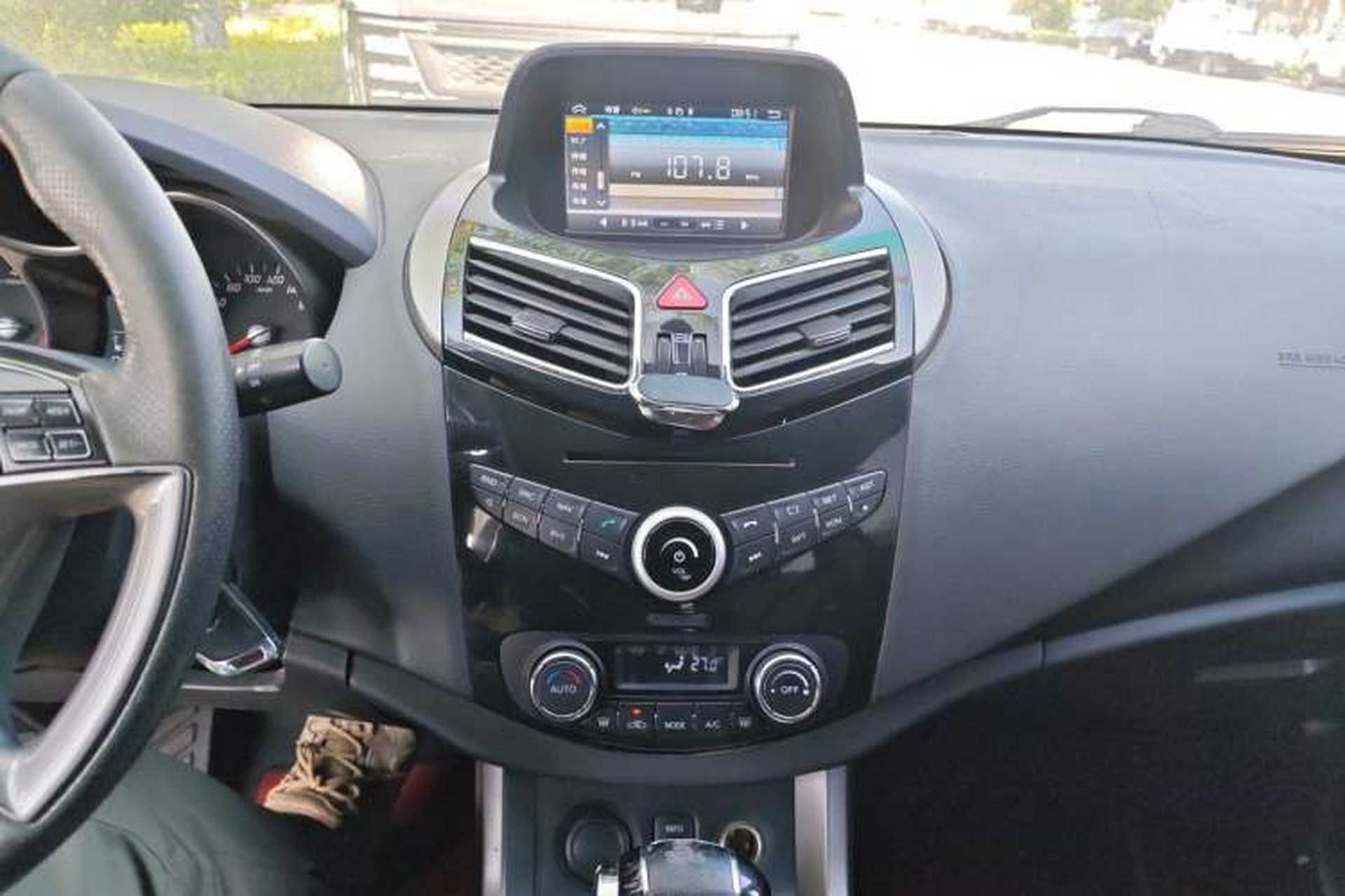Used Haima S5 2017 Strong-Performance Version 1.5T CVT Luxury Model Audio And AC Panel