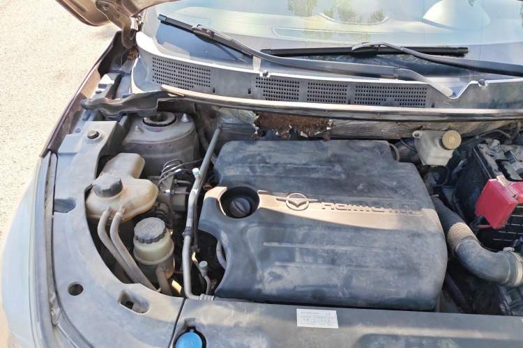 Used Haima S5 2017 Strong-Performance Version 1.5T CVT Luxury Model Engine Bay Right