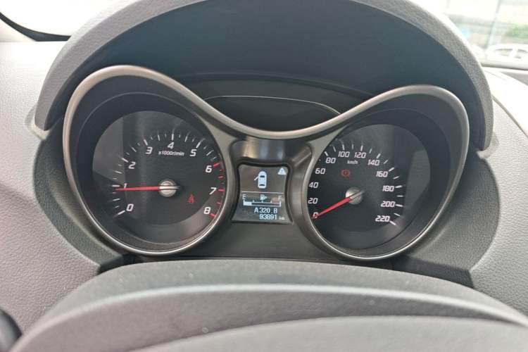 Used Haima S5 2017 High-Power Version 1.5T Manual Comfort Edition Instrument Cluster