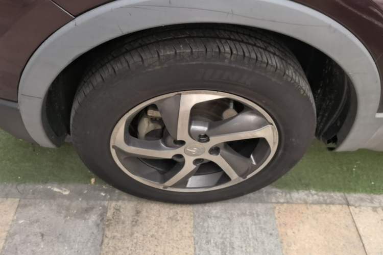 Used Haima S5 2017 Strong-Performance Version 1.5T CVT Luxury Model Left Front Wheel Hub