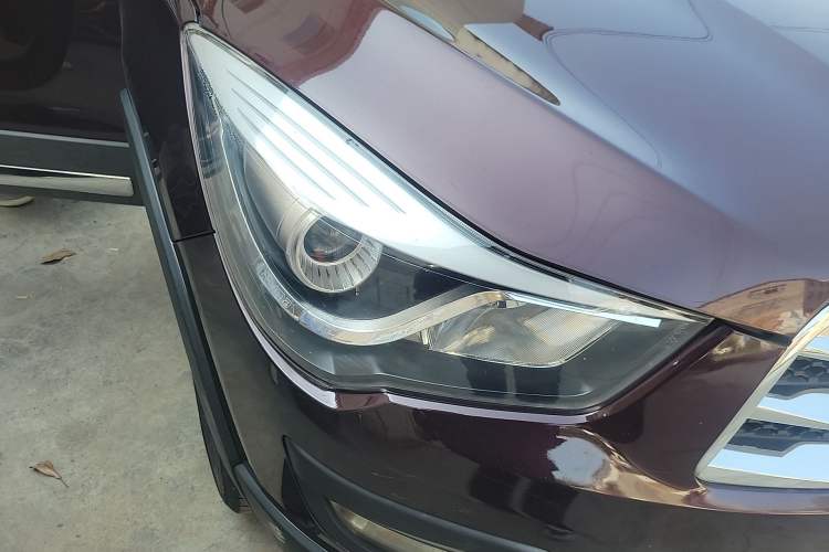 Used Haima S5 2017 Strong-Performance Version 1.5T CVT Prestige Model Right Front Headlight