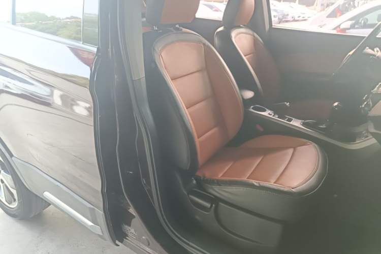 Used Haima S5 2017 Strong-Performance Version 1.5T CVT Prestige Model Right Front Seat