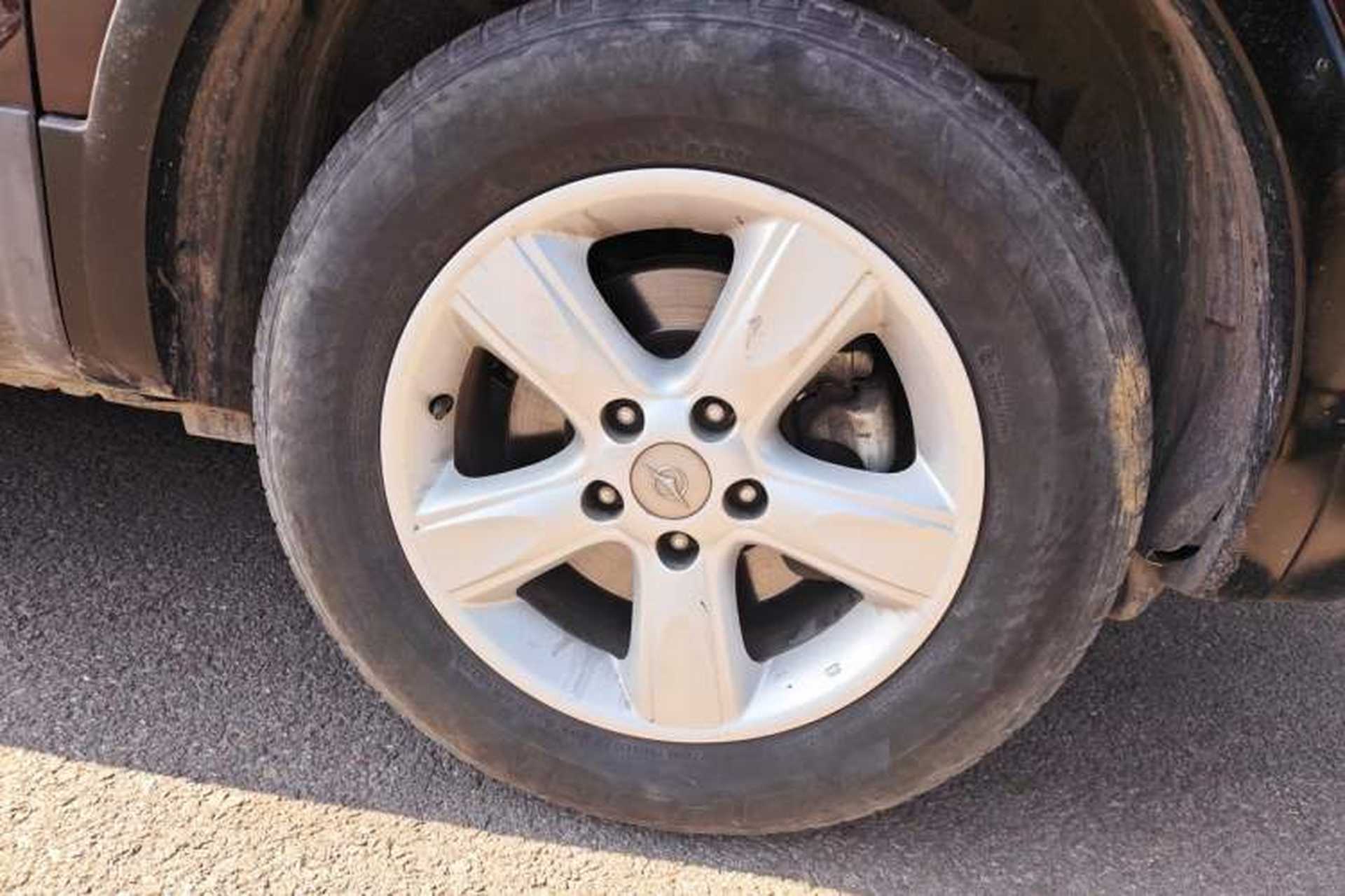 Used Haima S5 2017 Strong-Performance Version 1.5T CVT Luxury Model Right Front Wheel Hub