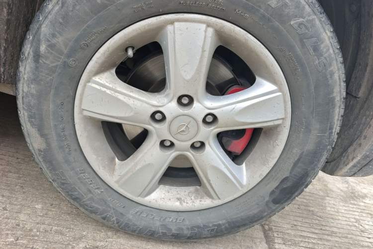 Used Haima S5 2017 High-Power Version 1.5T Manual Comfort Edition Right Front Wheel Hub