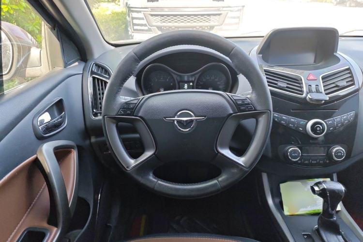 Used Haima S5 2017 Strong-Performance Version 1.5T CVT Luxury Model Steering Wheel