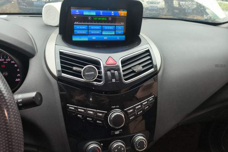 Used Haima S5 2017 High-Power Version 1.5T Manual Comfort Edition Audio And AC Panel