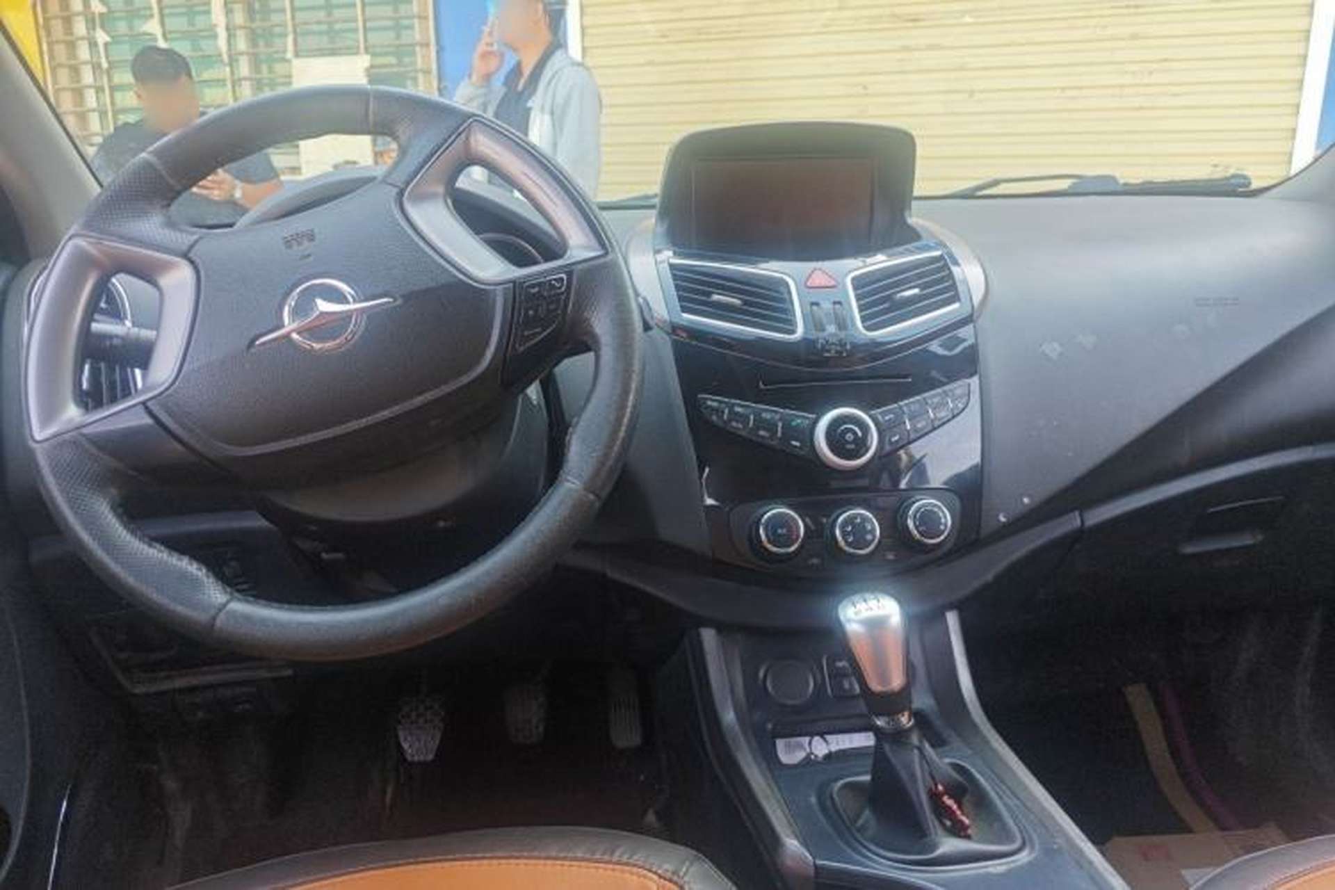 Used Haima S5 2017 Strong-Performance Version 1.6L Manual Luxury Model Center Console