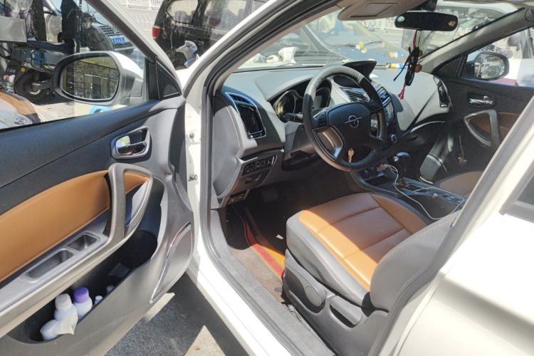 Used Haima S5 2017 Strong-Performance Version 1.5T CVT Prestige Model Driver Seat