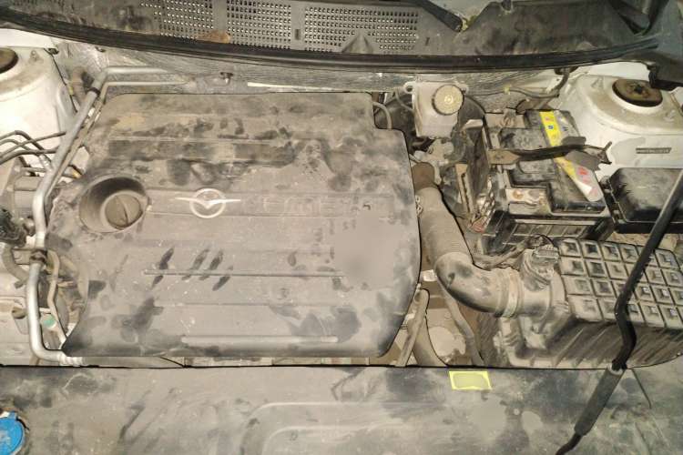 Used Haima S5 2017 High-Power Version 1.5T CVT Flagship Edition Engine Bay