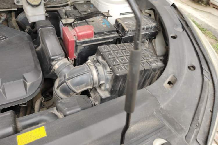 Used Haima S5 2017 High-Power Version 1.6L Manual Classic Type Engine Bay Left