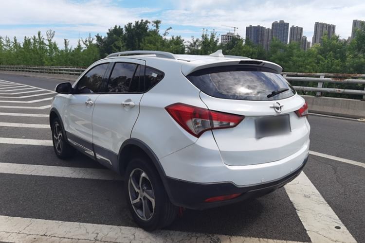 Used Haima S5 2017 Strong-Performance Version 1.6L Manual Luxury Model Exterior 4
