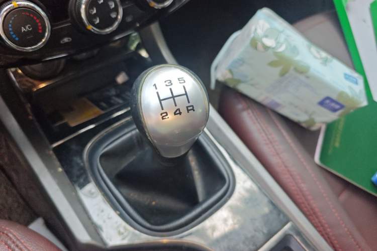 Used Haima S5 2017 High-Power Version 1.6L Manual Classic Type Gear Lever