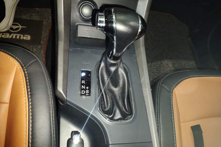 Used Haima S5 2017 Strong-Performance Version 1.5T CVT Prestige Model Gear Lever