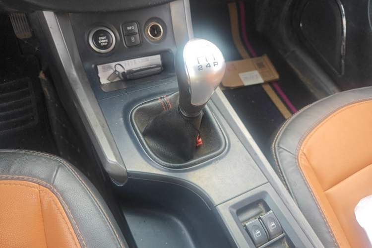 Used Haima S5 2017 Strong-Performance Version 1.6L Manual Luxury Model Gear Lever