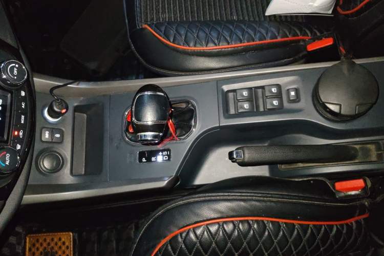 Used Haima S5 2017 Strong-Performance Version 1.5T CVT Prestige Model Gear Lever