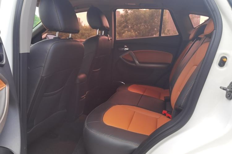 Used Haima S5 2017 Strong-Performance Version 1.6L Manual Luxury Model Interior 3