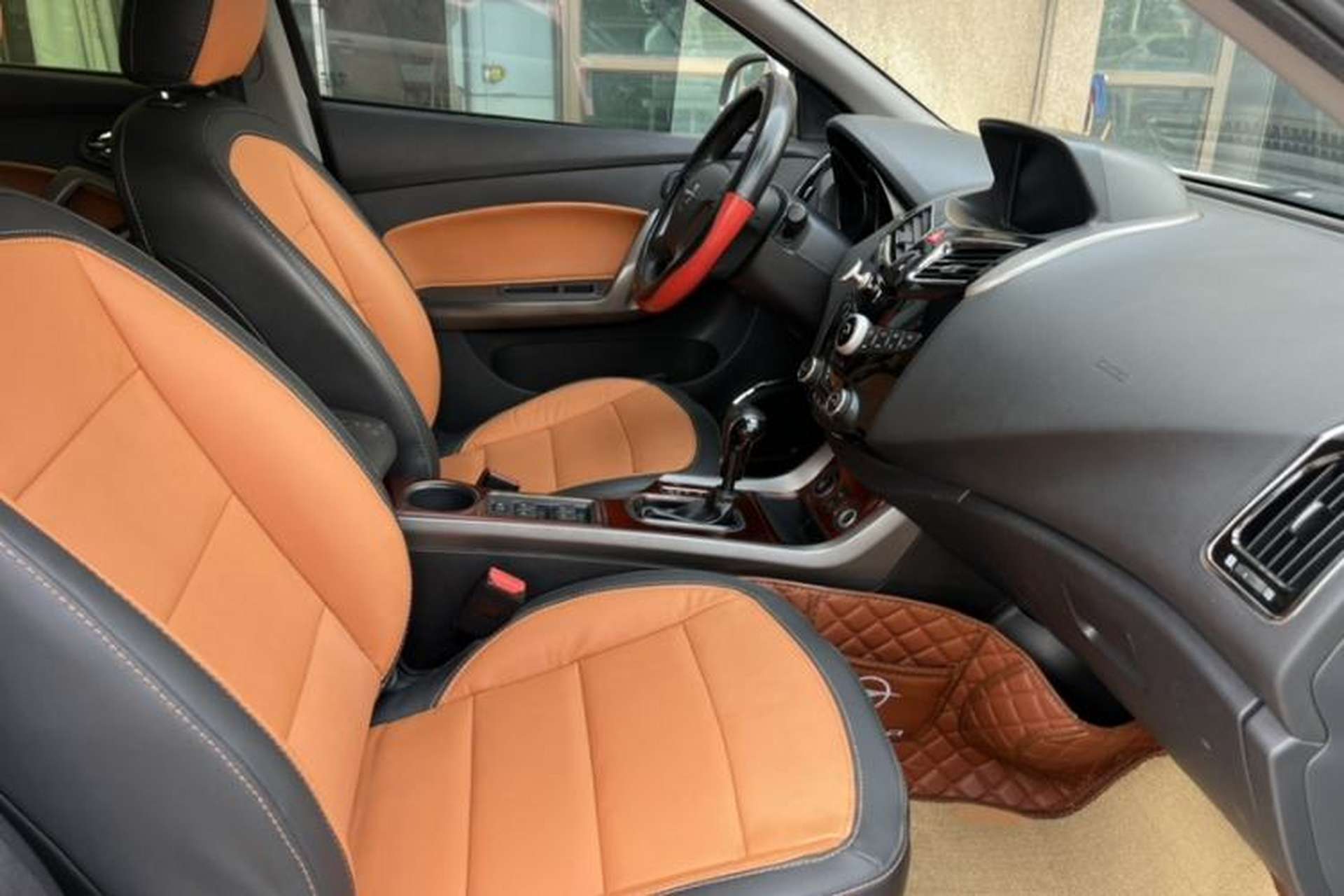 Used Haima S5 2017 High-Power Version 1.5T CVT Flagship Edition Interior 4