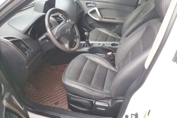 Used Haima S5 2017 High-Power Version 1.5T Manual Comfort Edition Left Front Seat
