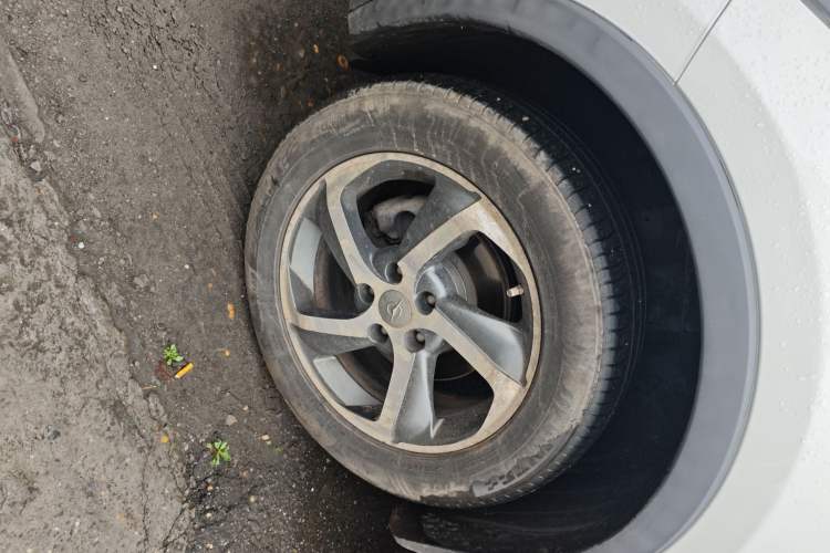 Used Haima S5 2017 Strong-Performance Version 1.5T CVT Prestige Model Left Front Wheel Hub