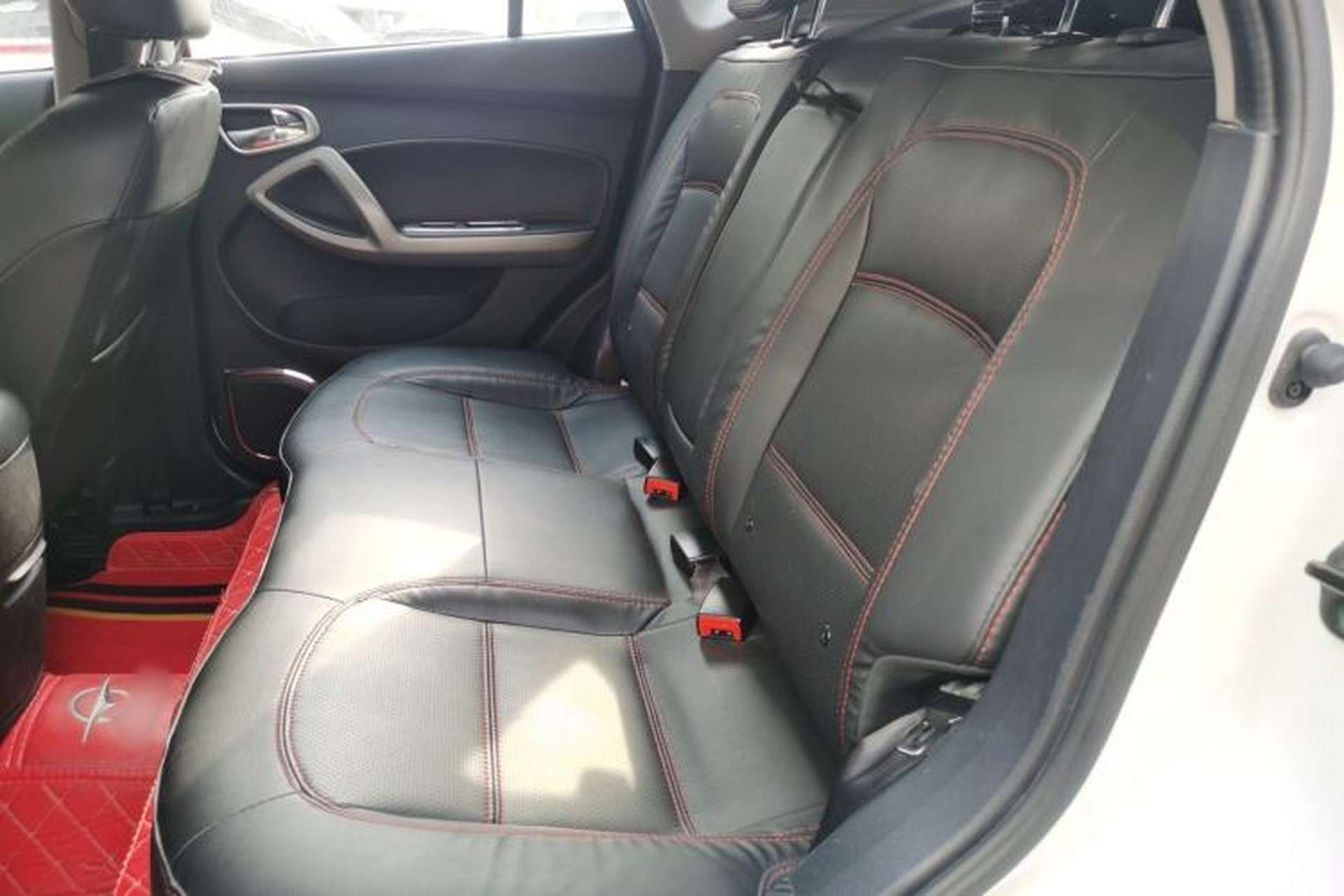 Used Haima S5 2017 High-Power Version 1.6L Manual Classic Type Left Rear Seat