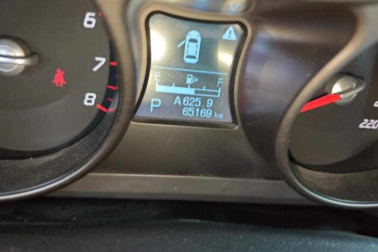 Used Haima S5 2017 Strong-Performance Version 1.5T CVT Prestige Model Odometer Close Up