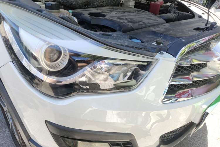 Used Haima S5 2017 Strong-Performance Version 1.5T CVT Prestige Model Right Front Headlight