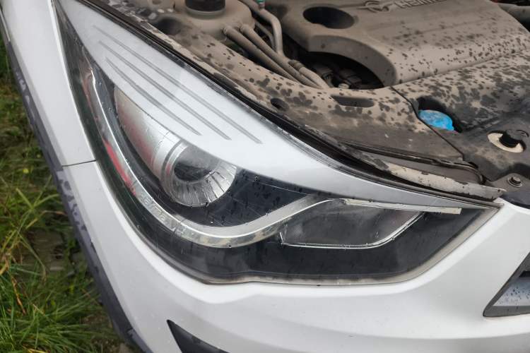 Used Haima S5 2017 High-Power Version 1.5T Manual Comfort Edition Right Front Headlight