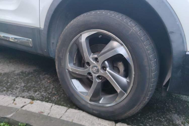 Used Haima S5 2017 Strong-Performance Version 1.5T CVT Prestige Model Right Front Wheel Hub