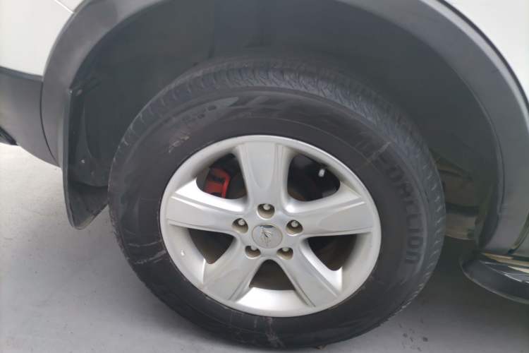 Used Haima S5 2017 High-Power Version 1.5T Manual Comfort Edition Right Rear Wheel Hub