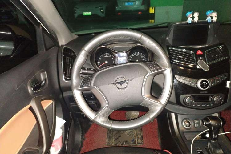 Used Haima S5 2017 High-Power Version 1.5T CVT Flagship Edition Steering Wheel