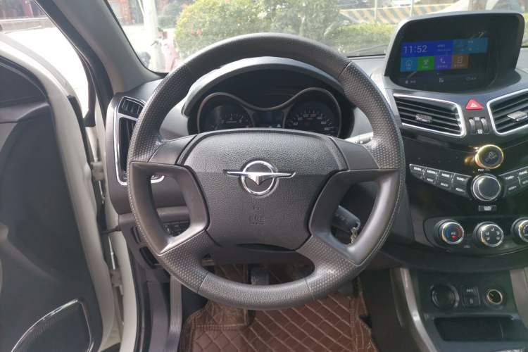 Used Haima S5 2017 High-Power Version 1.5T Manual Comfort Edition Steering Wheel