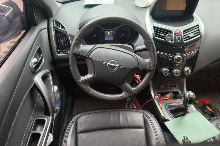 Used Haima S5 2017 High-Power Version 1.5T Manual Comfort Edition Steering Wheel