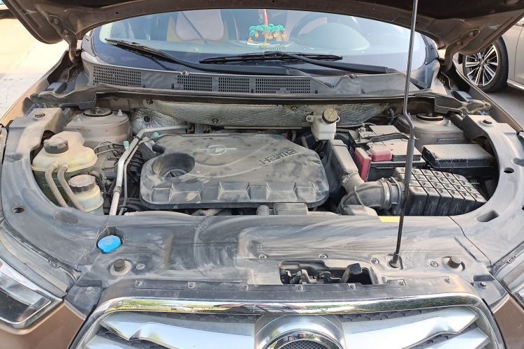 Used Haima S5 2017 High-Power Version 1.6L Manual Classic Type Engine Bay