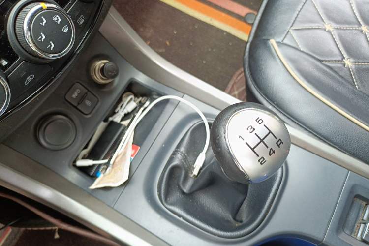 Used Haima S5 2017 High-Power Version 1.6L Manual Classic Type Gear Lever