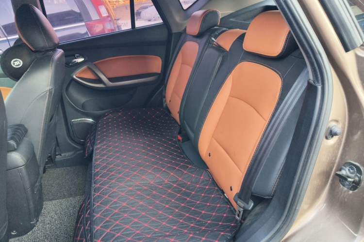 Used Haima S5 2017 Strong-Performance Version 1.6L Manual Luxury Model Left Rear Seat