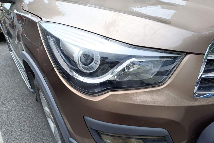 Used Haima S5 2017 High-Power Version 1.6L Manual Classic Type Right Front Headlight