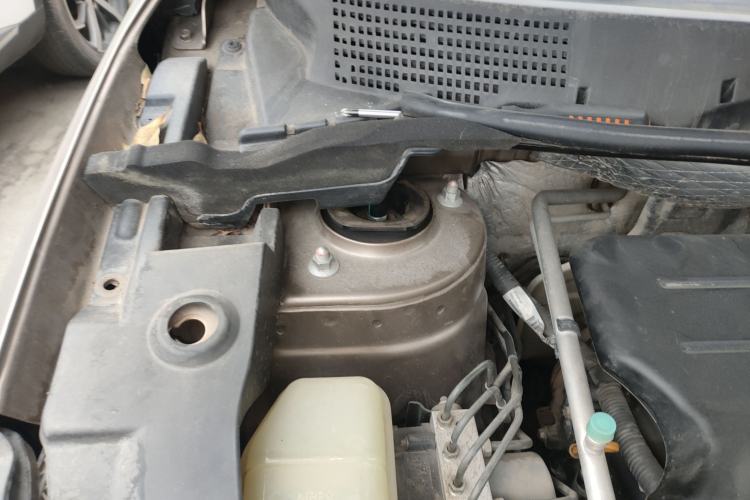Used Haima S5 2018 1.5T CVT Flagship Model Engine Bay Right