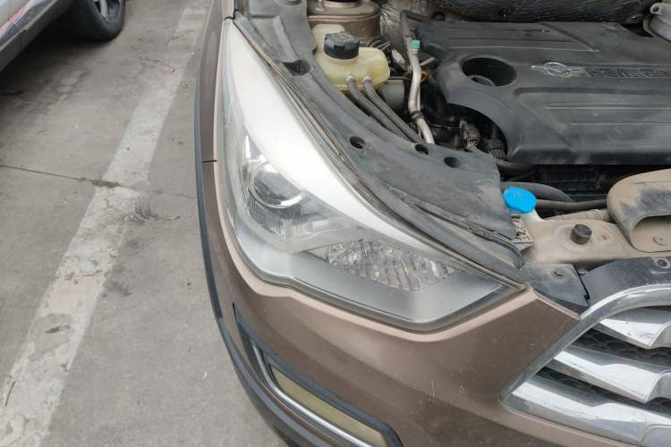 Used Haima S5 2018 1.5T CVT Flagship Model Right Front Headlight
