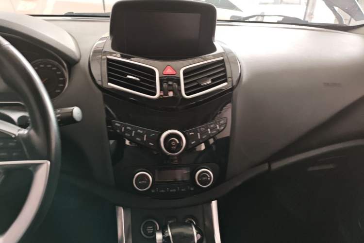 Used Haima S5 2018 1.5T CVT Luxury Model Audio And AC Panel