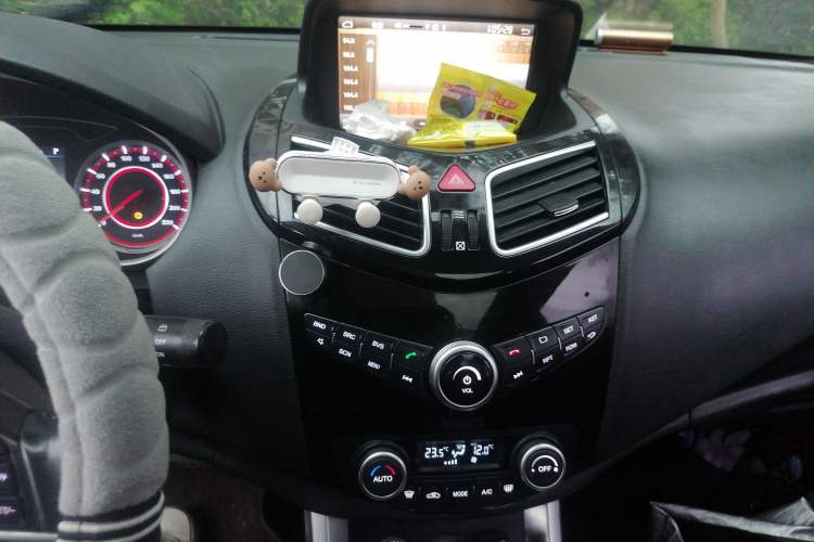 Used Haima S5 2018 1.5T CVT Luxury Model Audio And AC Panel