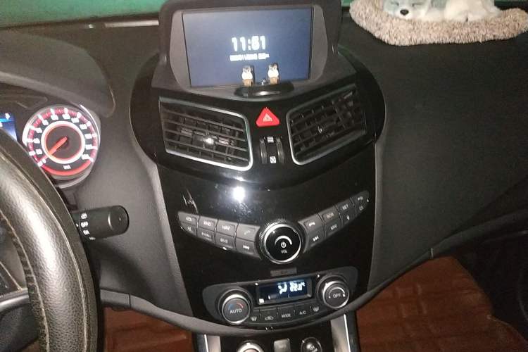 Used Haima S5 2018 1.5T CVT Flagship Model Audio And AC Panel