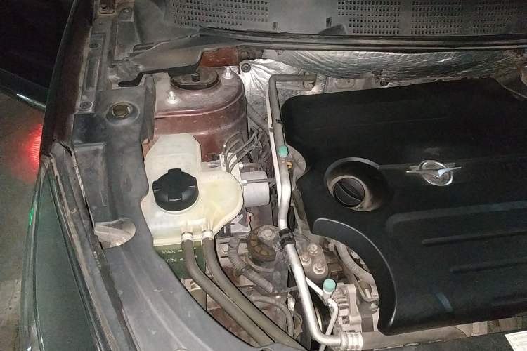 Used Haima S5 2018 1.5T CVT Flagship Model Engine Bay Right