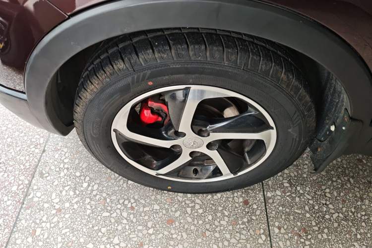 Used Haima S5 2018 1.5T CVT Luxury Model Left Front Wheel Hub