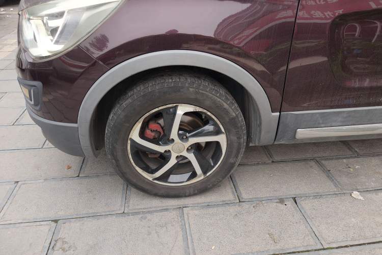 Used Haima S5 2018 1.5T CVT Luxury Model Left Front Wheel Hub