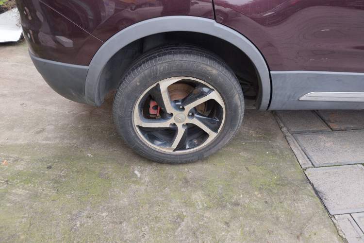 Used Haima S5 2018 1.5T CVT Luxury Model Right Rear Wheel Hub