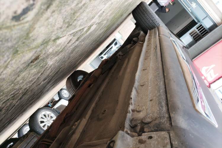 Used Haima S5 2018 1.5T CVT Luxury Model Right Side Sill