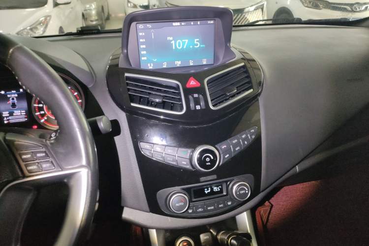 Used Haima S5 2018 1.5T CVT Flagship Model Audio And AC Panel